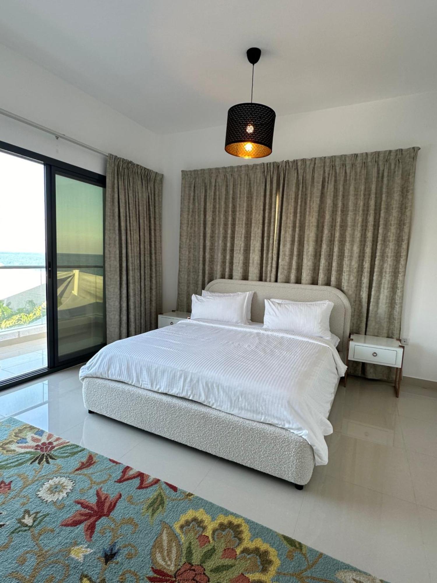 Al Dana Sea View Villa Эль-Фуджайра Экстерьер фото
